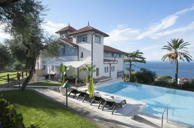 Vilă cu 9 dormitoare și piscină, Sorrento