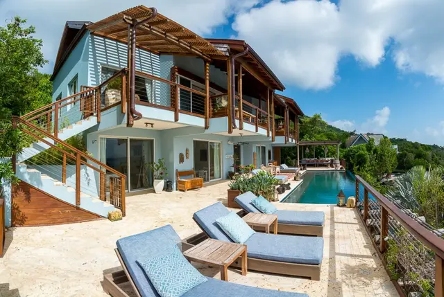 7 nopți la Villa with Swimming pool in Spanish Town, fotografia 4