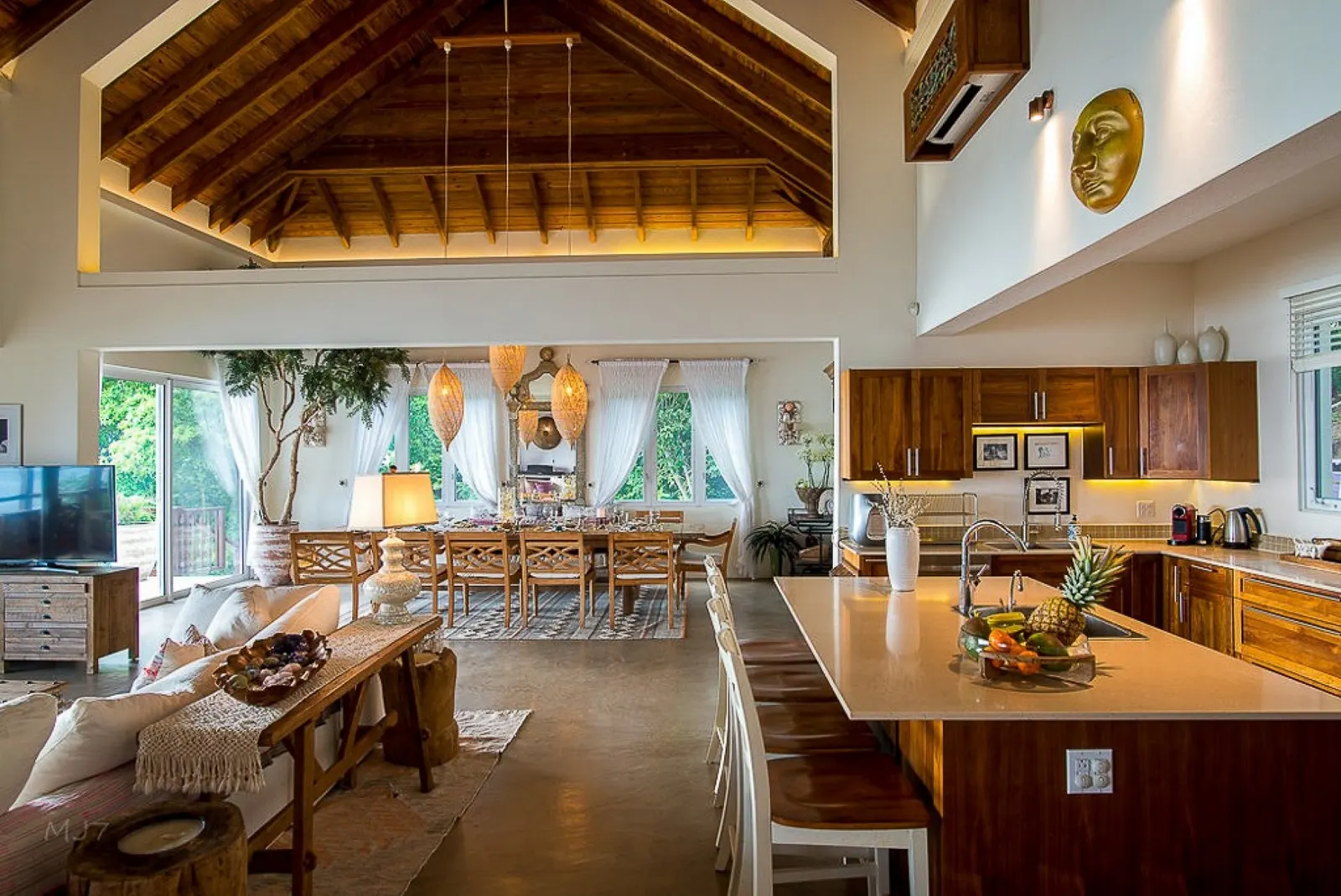 7 nopți la Villa with Swimming pool in Spanish Town, fotografia 10