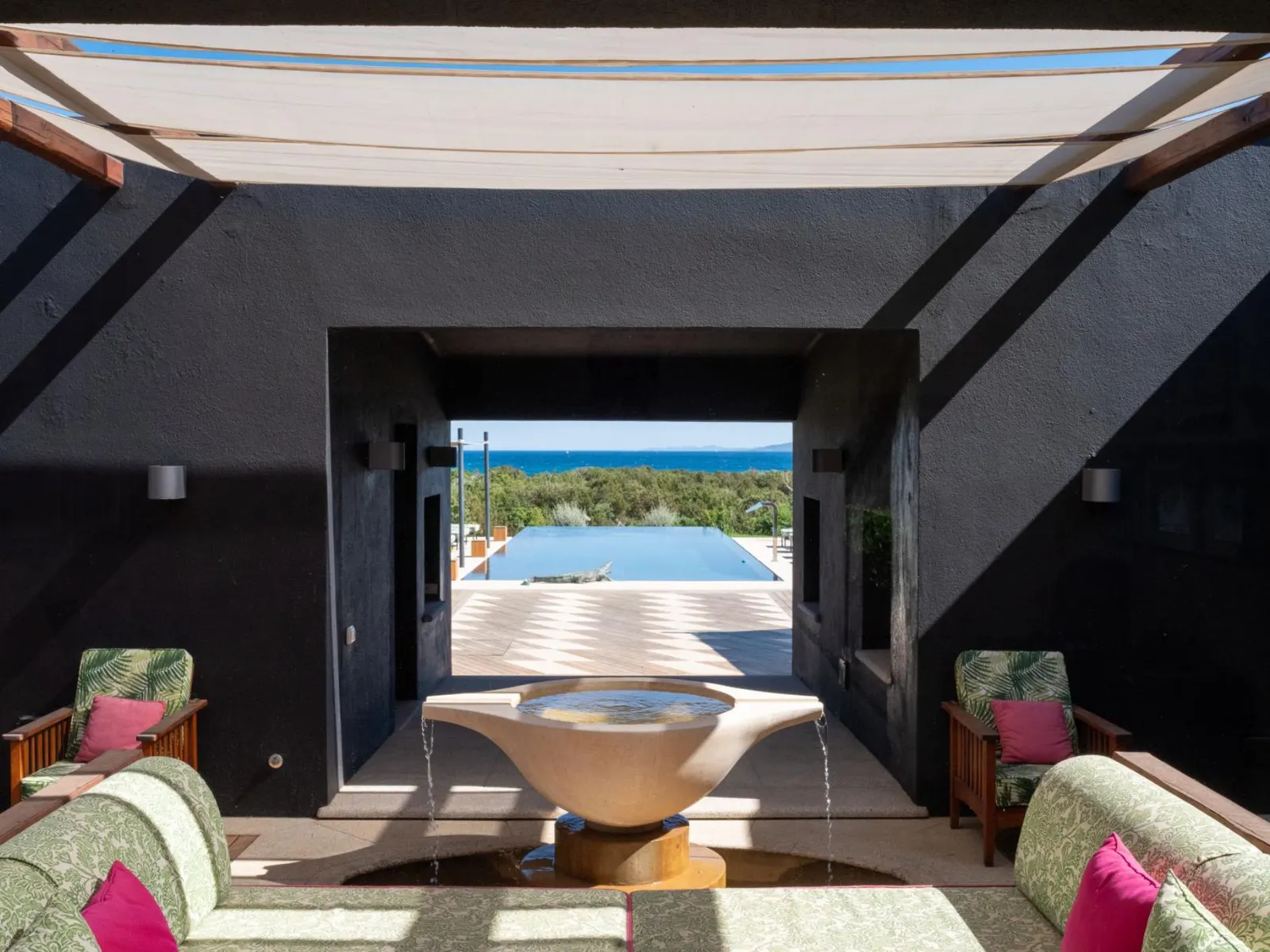 7 nopți la 9-Bed Villa with Heated pool, San Teodoro, fotografia 5