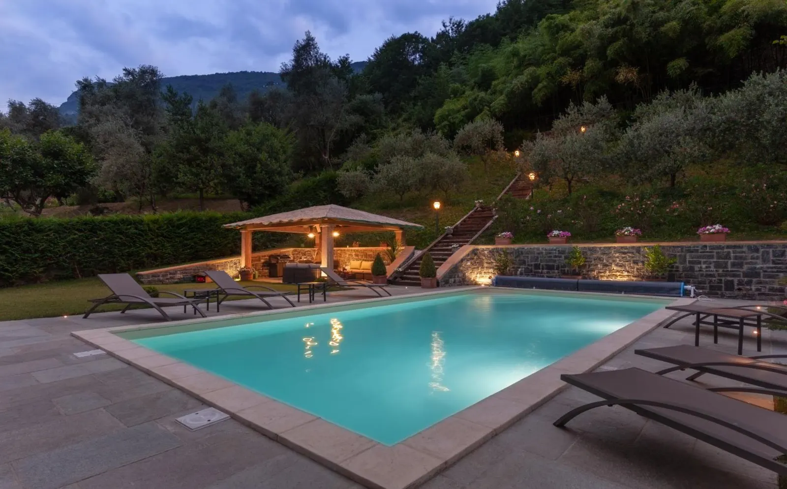 4-Bed Villa with Heated pool, Oliveto Lario, photo 4