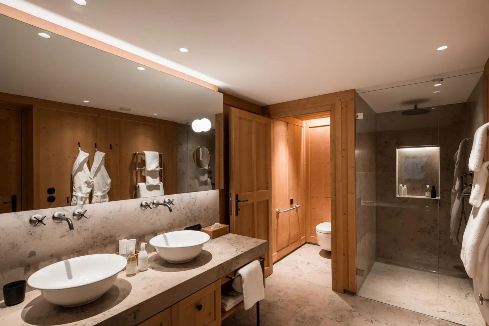 Chalet cu piscină încălzită în Lech, fotografia 22