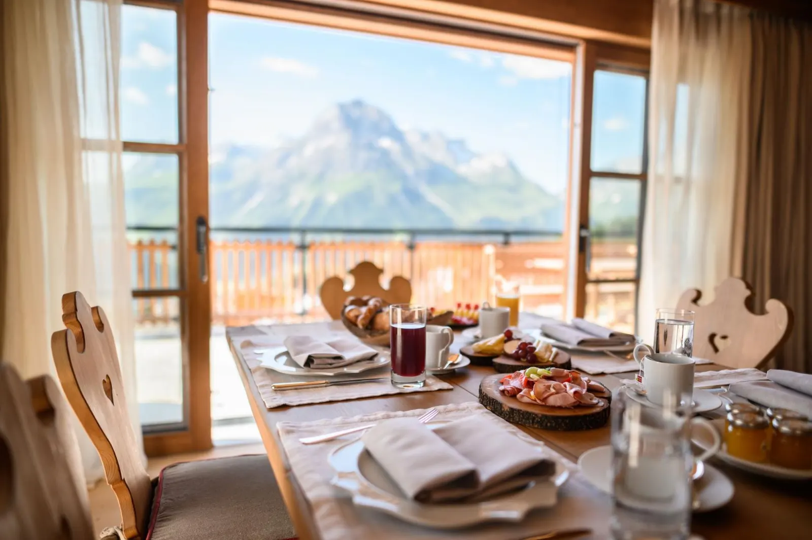 Chalet cu piscină încălzită în Lech, fotografia 14