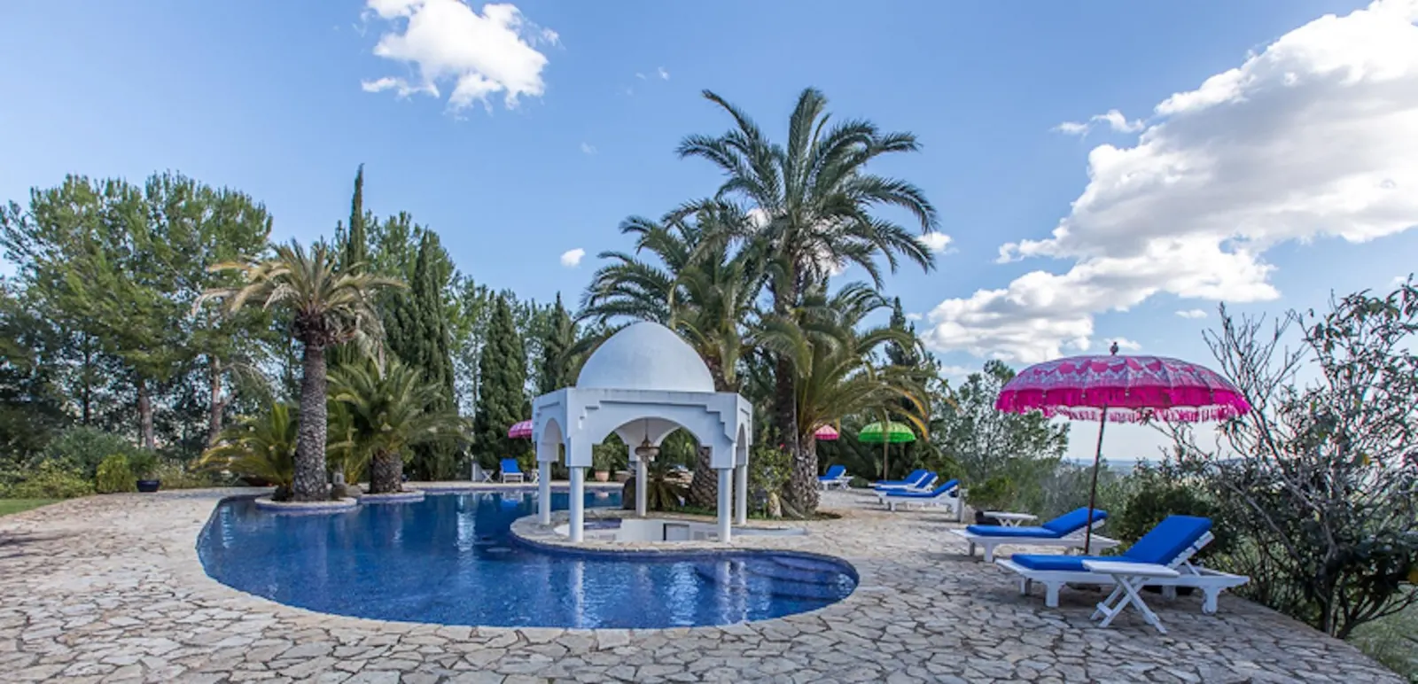 Vilă cu piscină și vedere la mare în Santa Eulària des Riu, fotografia 28