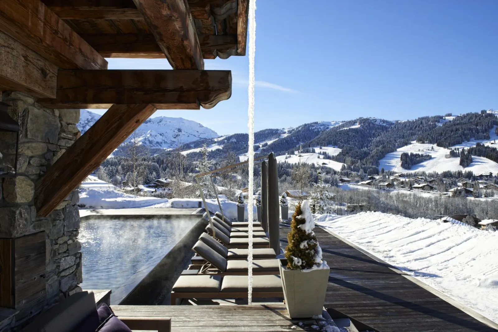 7-Bed Chalet with Heated pool, Megève, fotografia 3