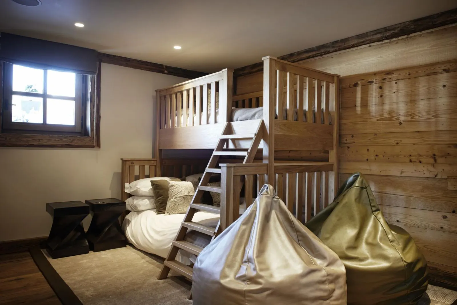 7-Bed Chalet with Heated pool, Megève, fotografia 23