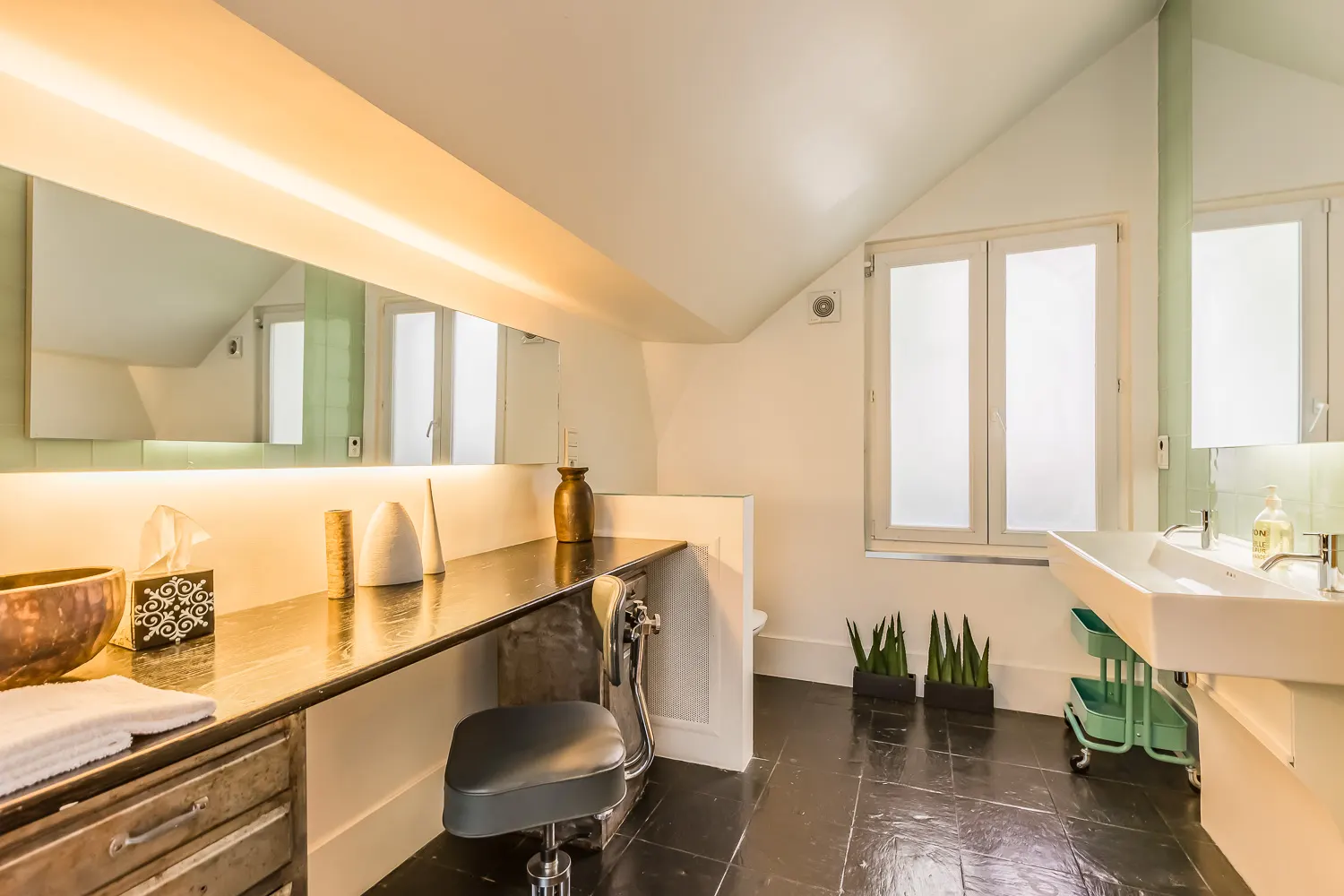 Apartament cu saună și spa în Paris, fotografia 28