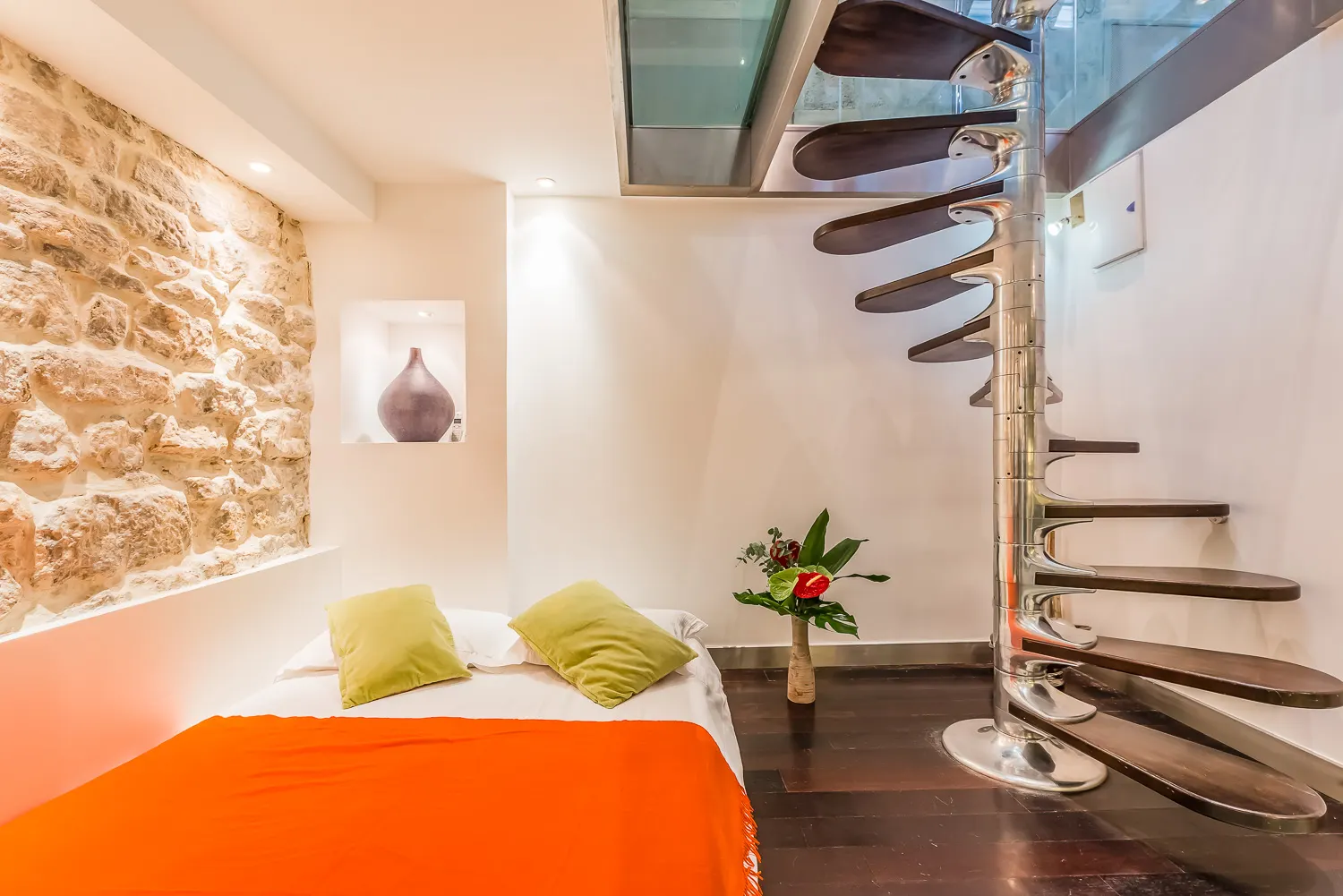 Apartament cu saună și spa în Paris, fotografia 34