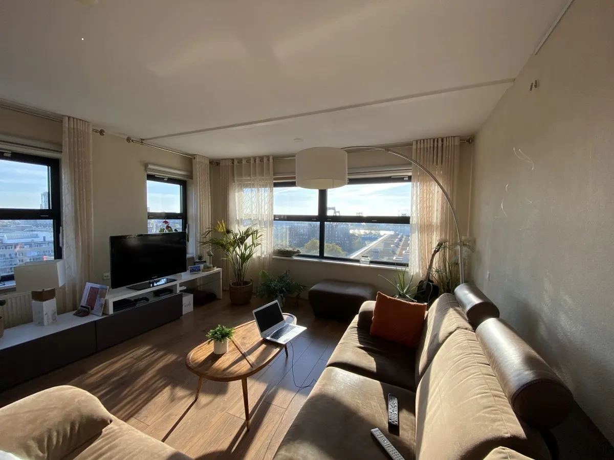 Apartament cu vedere la munte în Rotterdam, fotografia 27