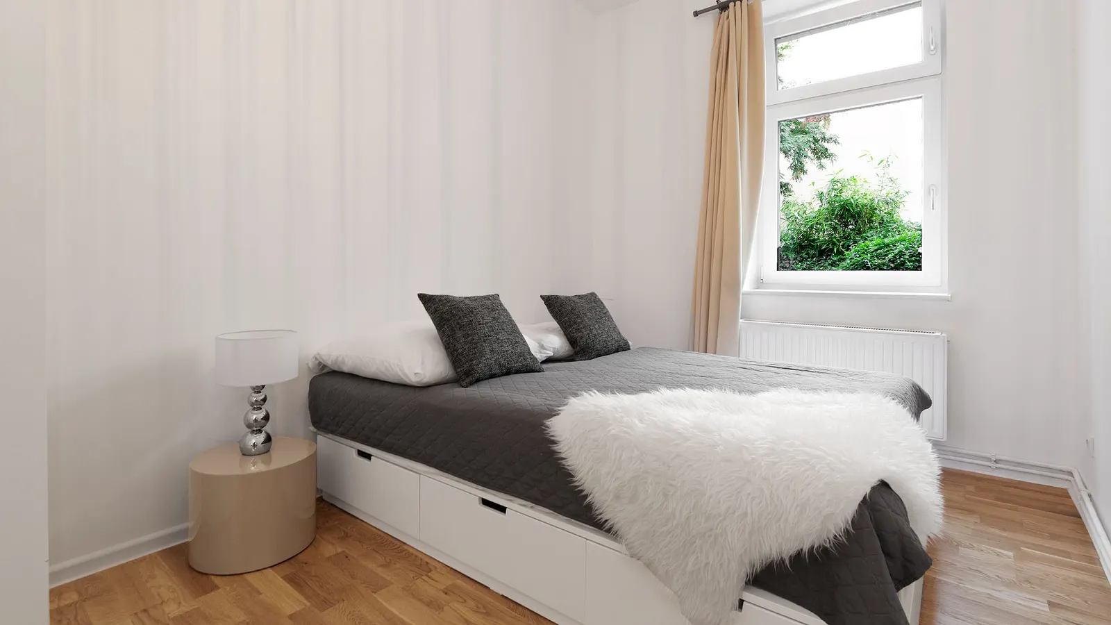 7 nopți la 2-Bedroom Villa Sleeping 4, Berlin, fotografia 12