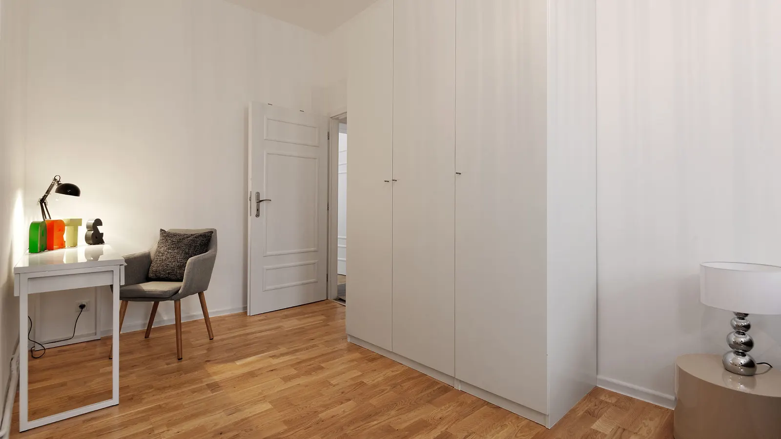 7 nopți la 2-Bedroom Villa Sleeping 4, Berlin, fotografia 10