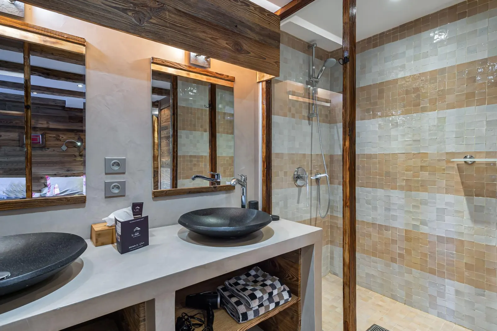 Chalet cu 4 dormitoare și piscină, capacitate 10 persoane, fotografia 32