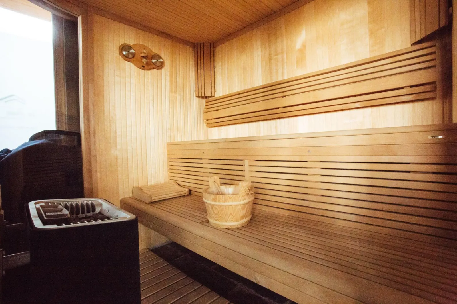 Chalet cu 4 dormitoare și piscină, capacitate 10 persoane, fotografia 19