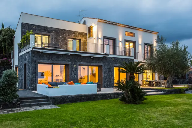 7 nopți la 5-Bedroom Villa in Acireale