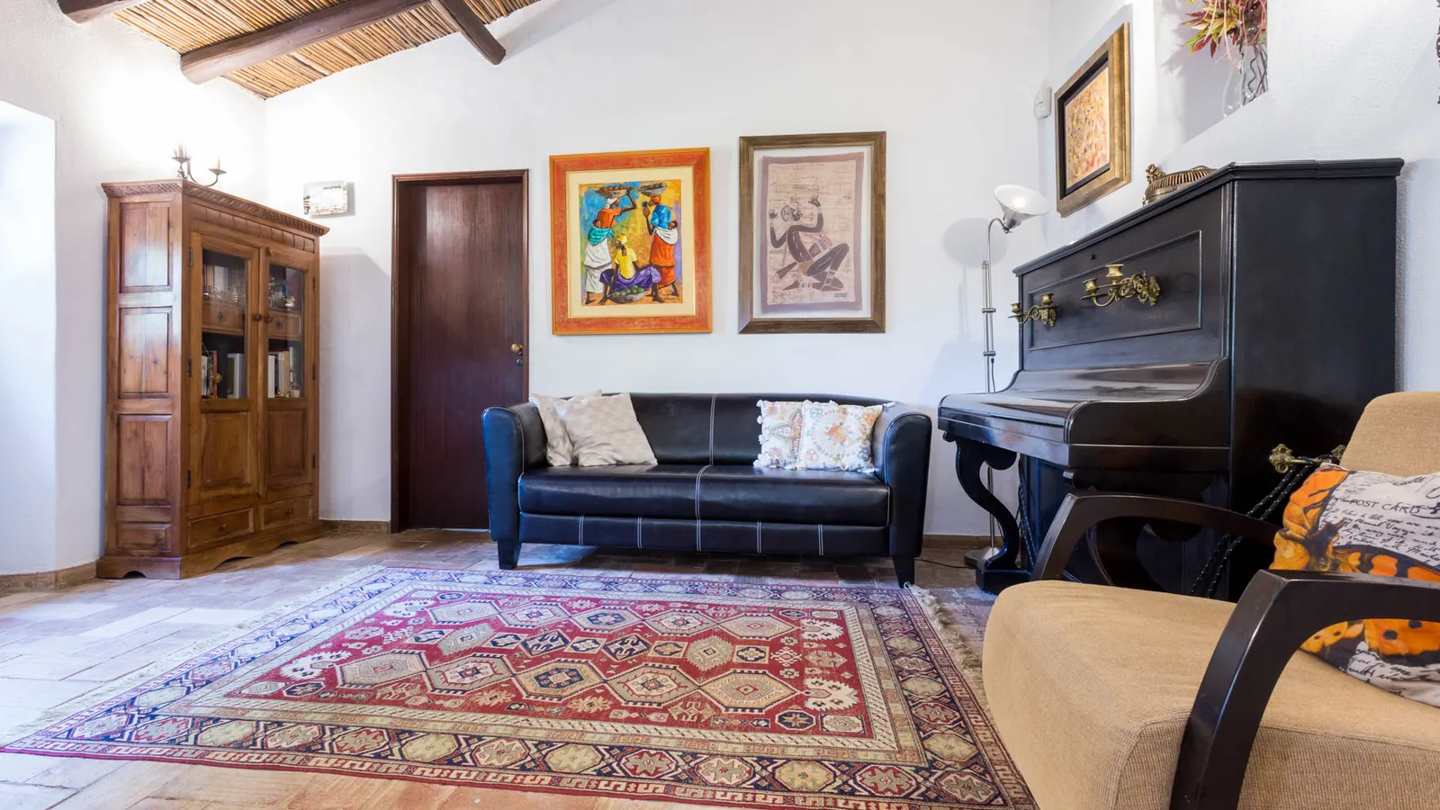 7 nopți la Villa for 8 Guests in Guia, fotografia 12