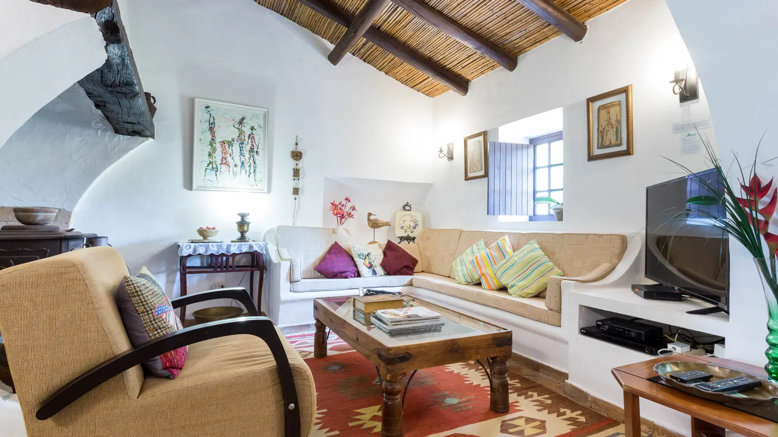7 nopți la Villa for 8 Guests in Guia, fotografia 10