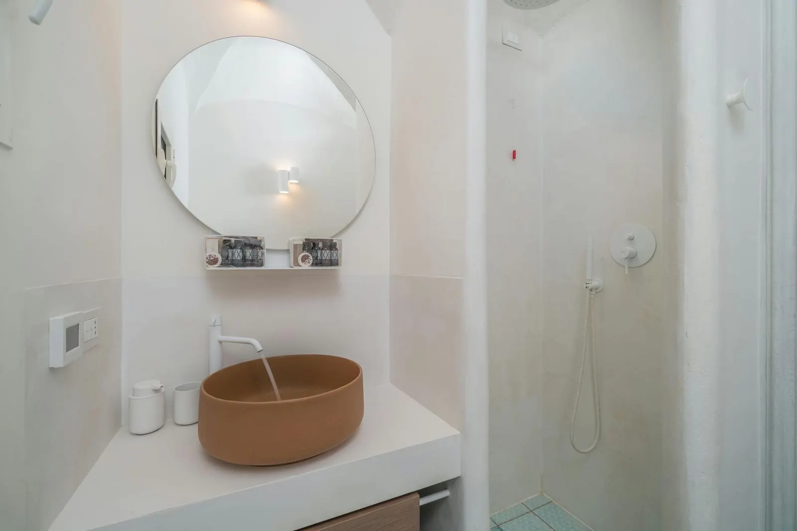 8-Bedroom Villa with Heated pool, Santu Diadòru/San Teodoro, Sardinia, photo 29