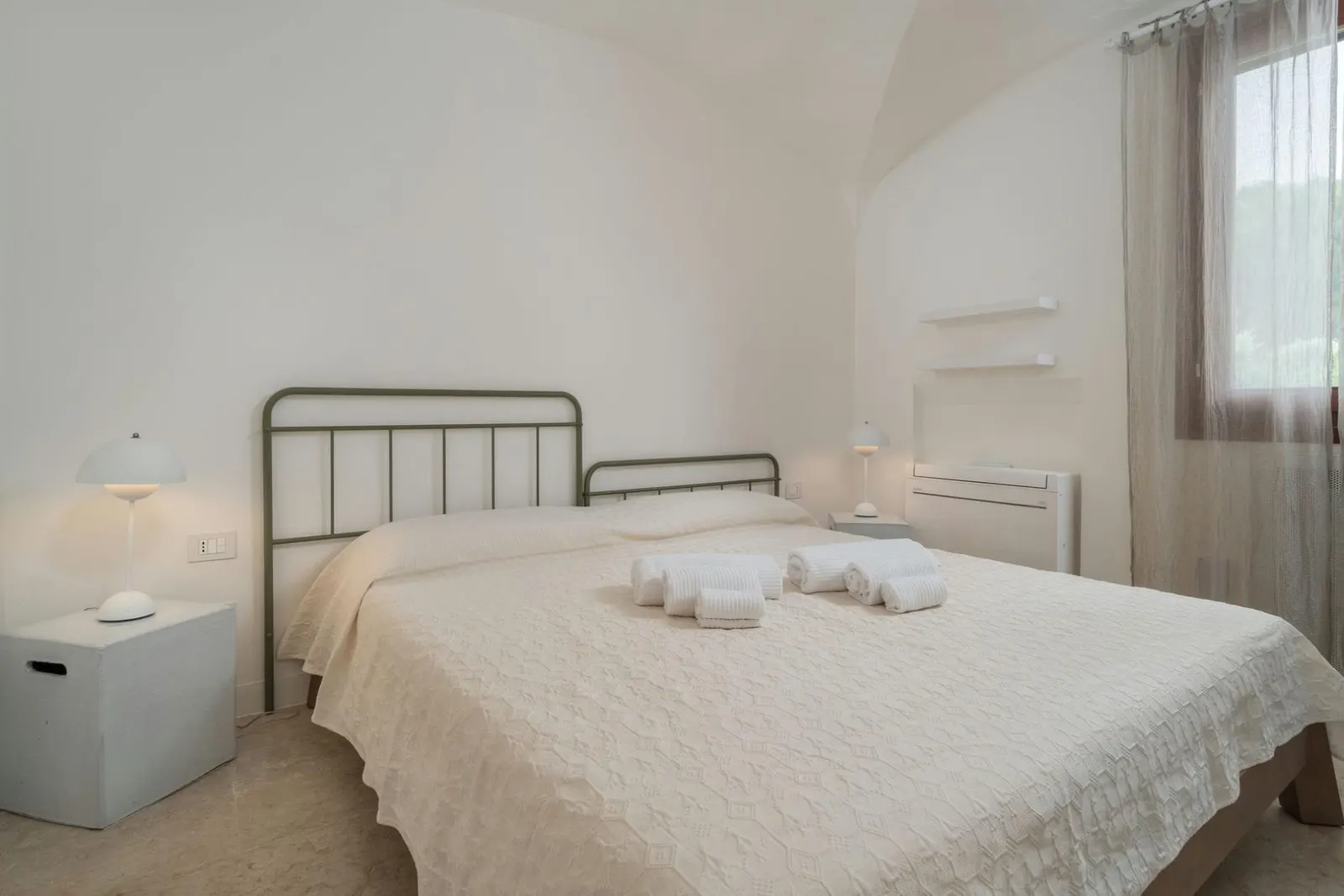 8-Bedroom Villa with Heated pool, Santu Diadòru/San Teodoro, Sardinia, photo 25
