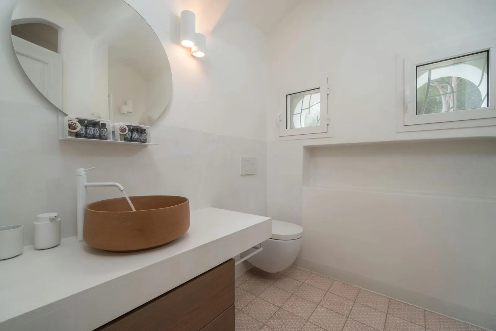 8-Bedroom Villa with Heated pool, Santu Diadòru/San Teodoro, Sardinia, photo 31