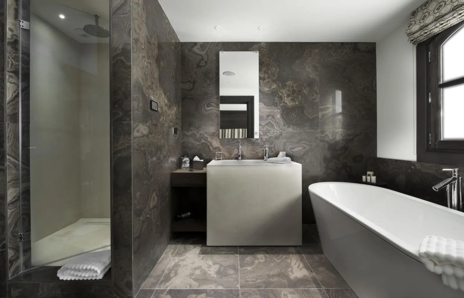 Chalet cu piscină încălzită și jacuzzi în Courchevel, fotografia 22