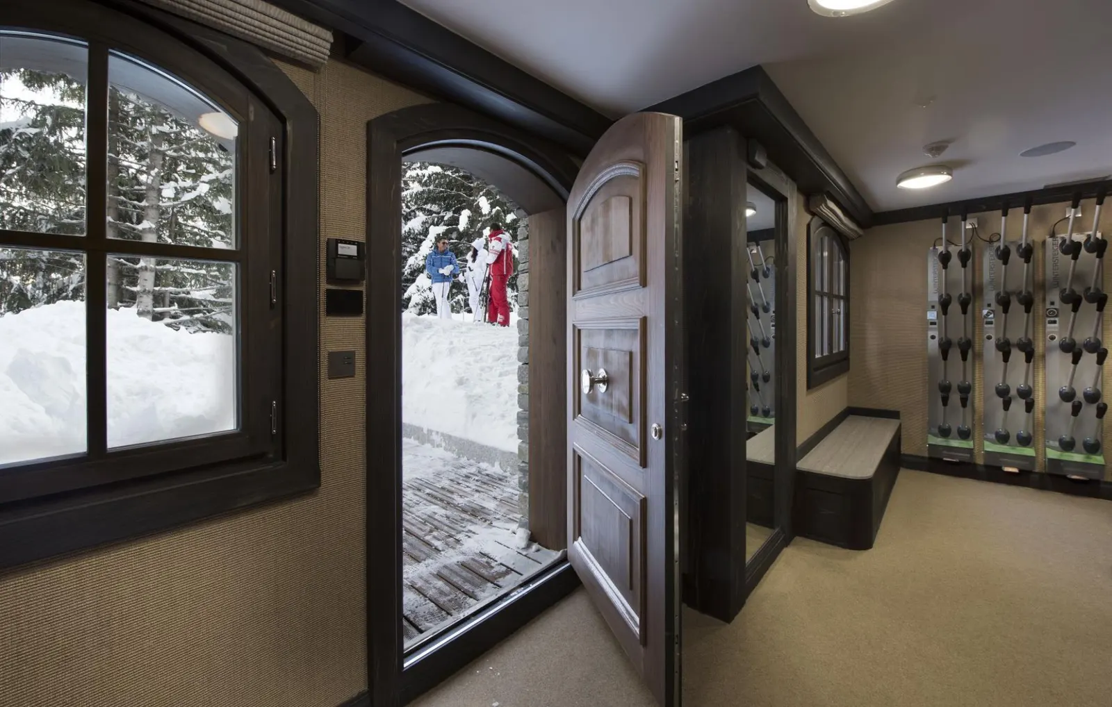 Chalet cu piscină încălzită și jacuzzi în Courchevel, fotografia 32