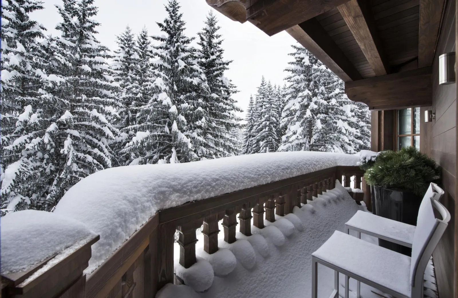 Chalet cu piscină încălzită și jacuzzi în Courchevel, fotografia 3