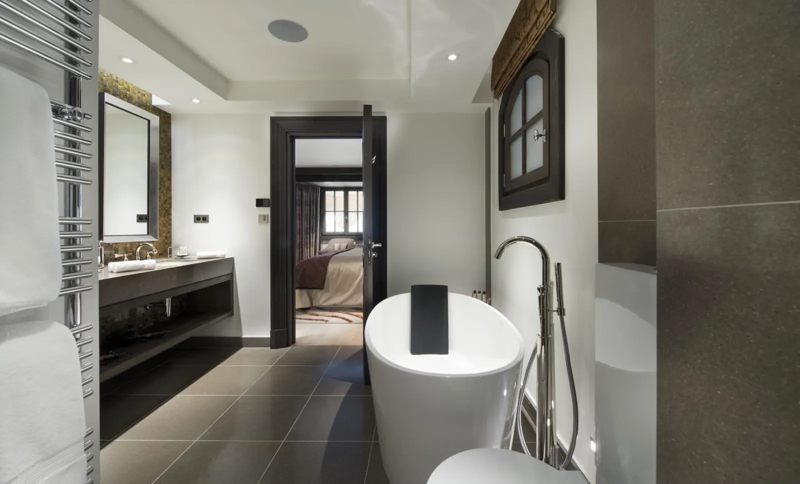 Chalet cu piscină încălzită și jacuzzi în Courchevel, fotografia 20