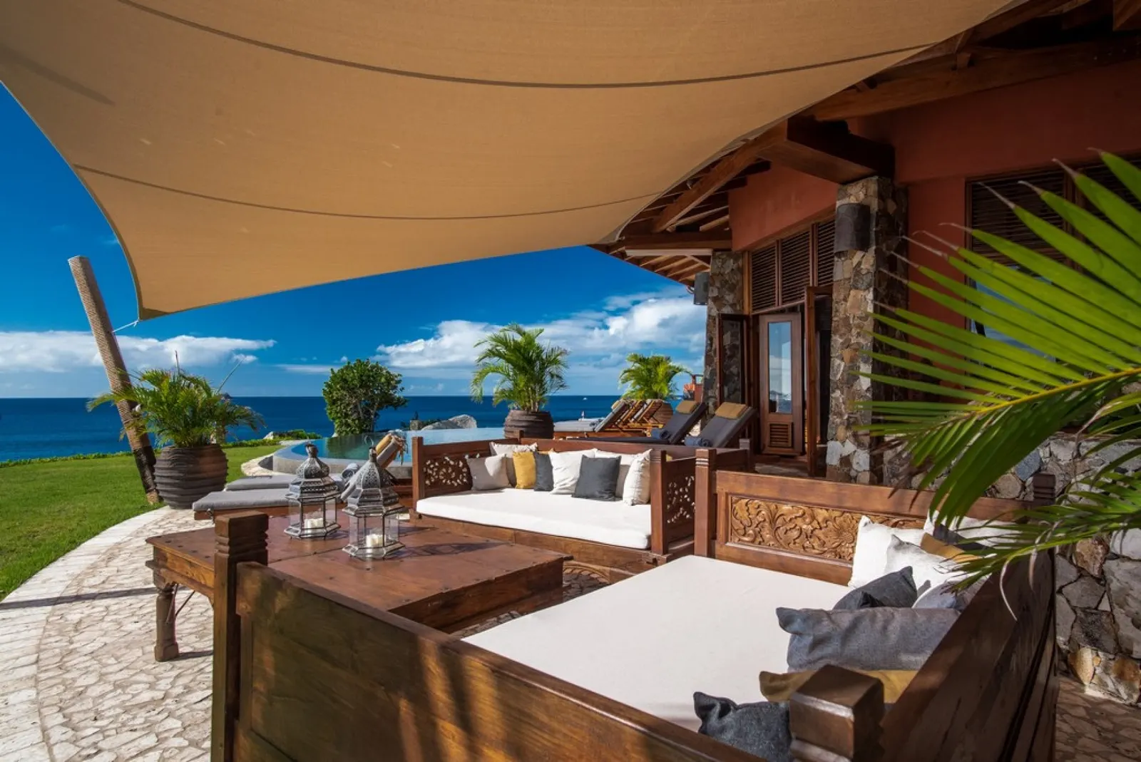 7 nights at 6-Bedroom Villa with Swimming pool, Sleeps 16, photo 4