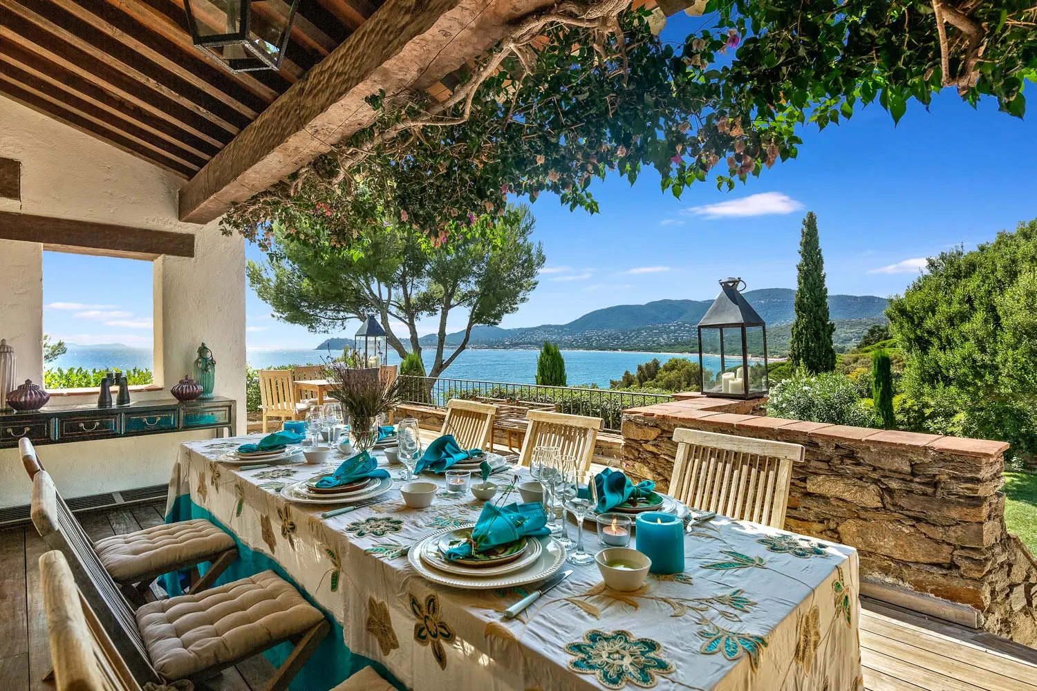 7 nopți la 6-Bedroom Villa with Heated pool, Sleeps 14, fotografia 5