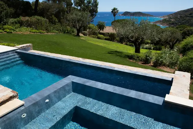 Villa with Heated pool and Sea view in Ramatuelle