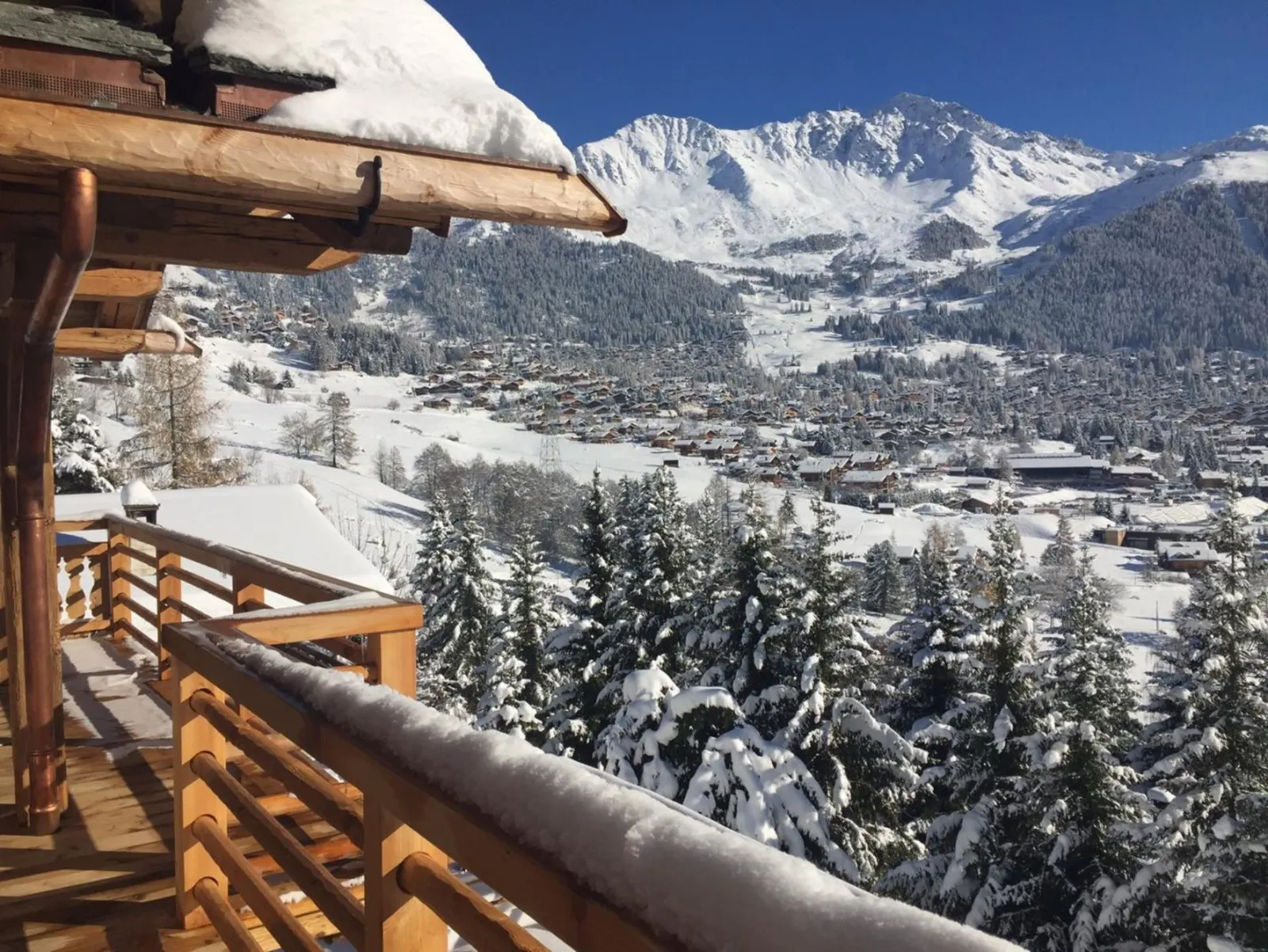 4-Bedroom Chalet with Heated pool, Sleeps 8, fotografia 3