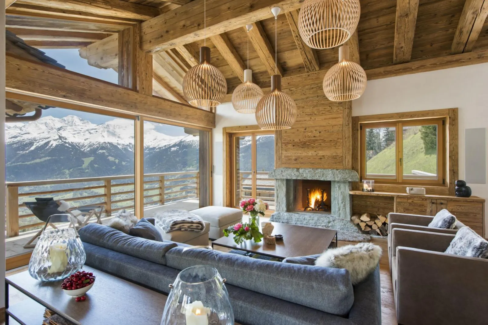 4-Bedroom Chalet with Heated pool, Sleeps 8, fotografia 6