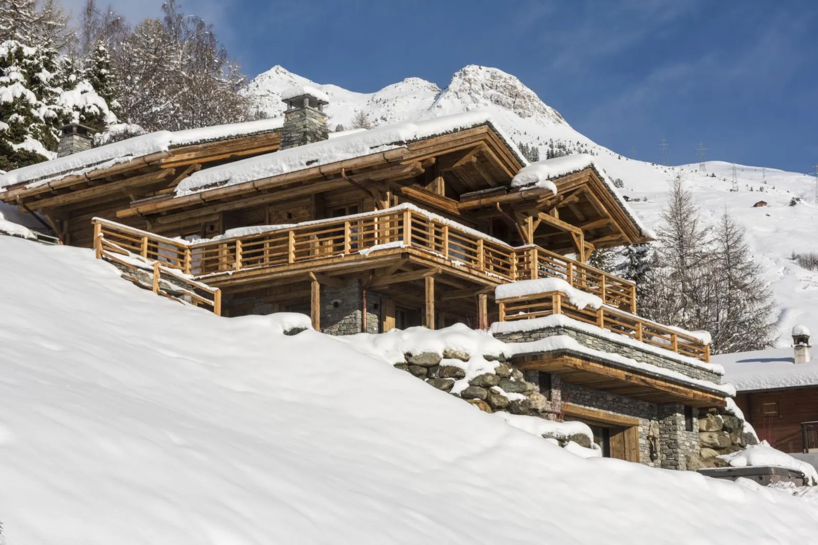 4-Bedroom Chalet with Heated pool, Sleeps 8, fotografia 4