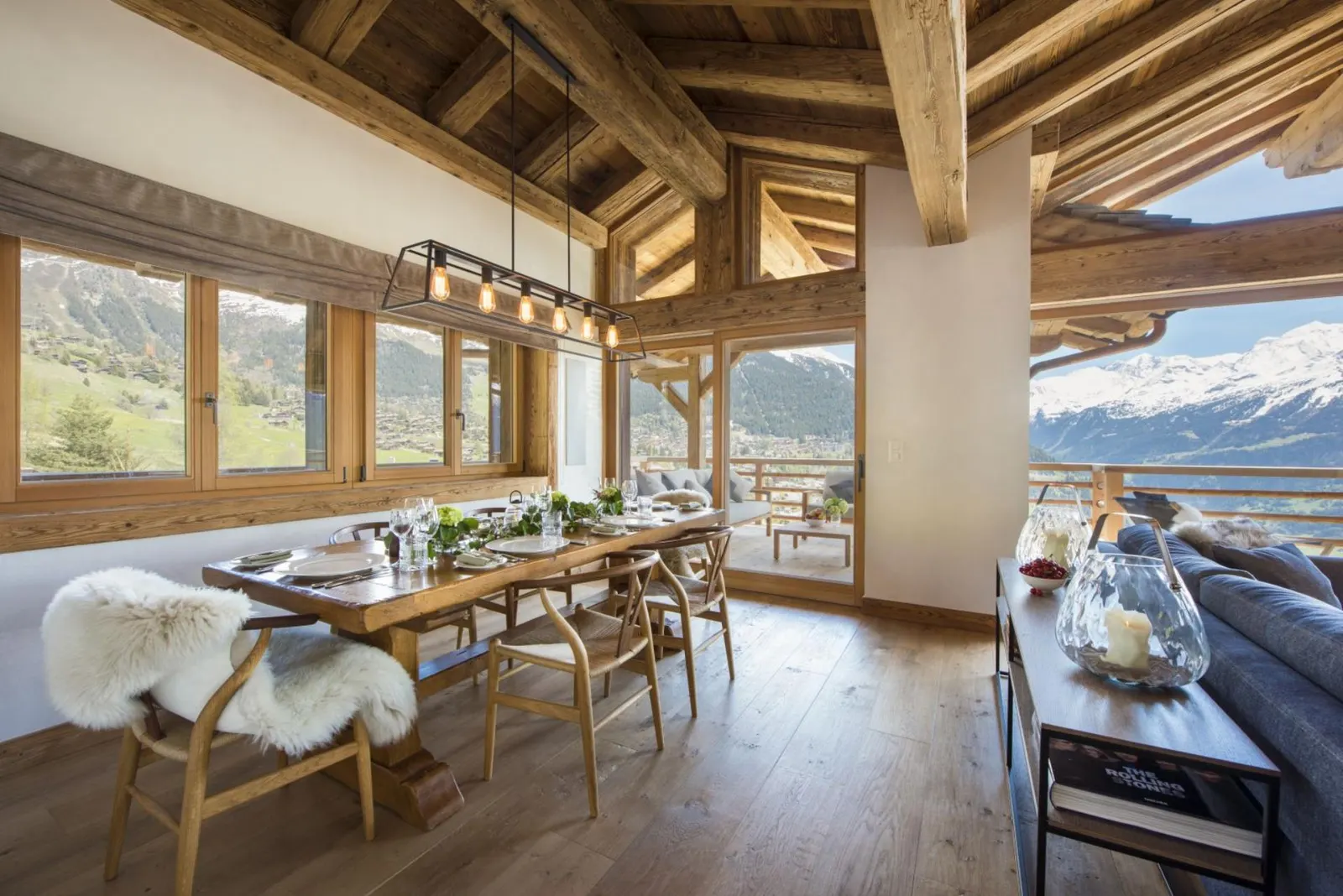 4-Bedroom Chalet with Heated pool, Sleeps 8, fotografia 8