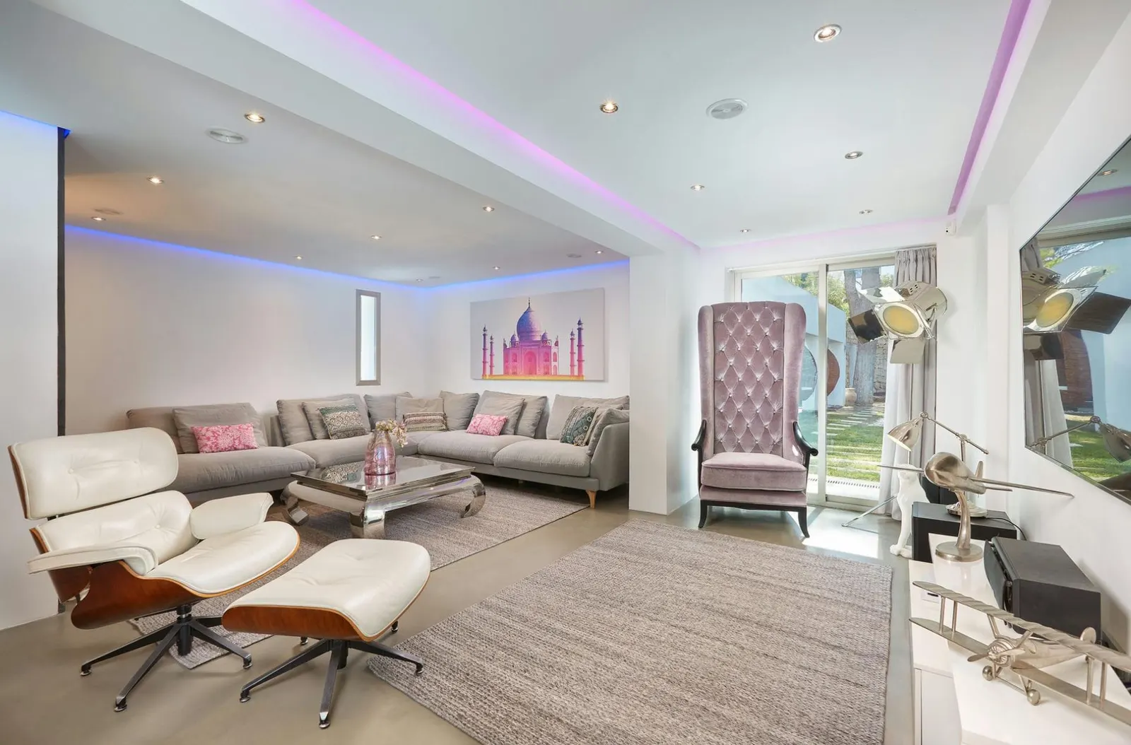 Villa for 12 Guests in Santa Eulària des Riu, photo 23