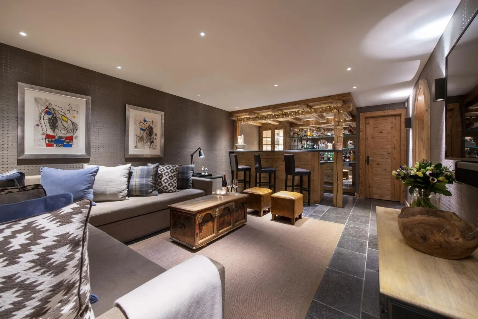 9-Bed Chalet with Heated pool, Verbier, fotografia 18