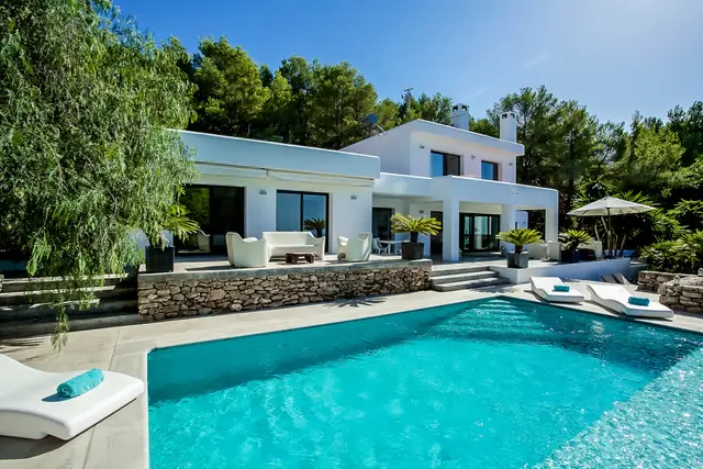 4-Bedroom Villa in San Jose