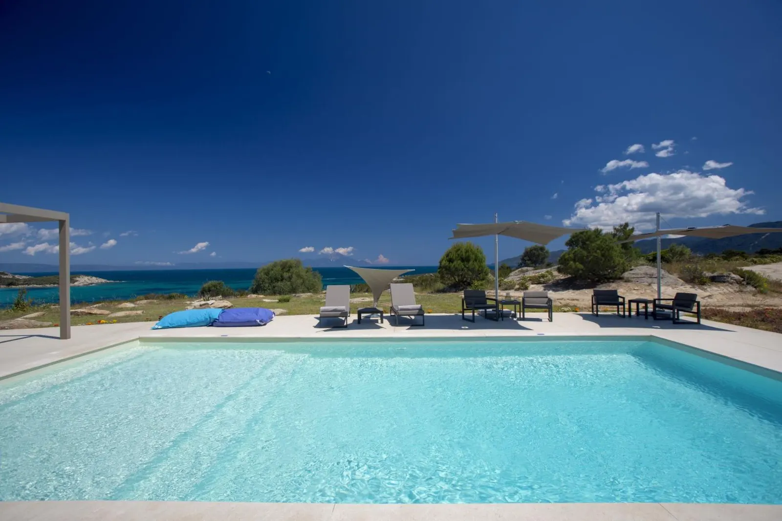 Vilă cu piscină în Unitatea Municipală Sithonia, fotografia 4