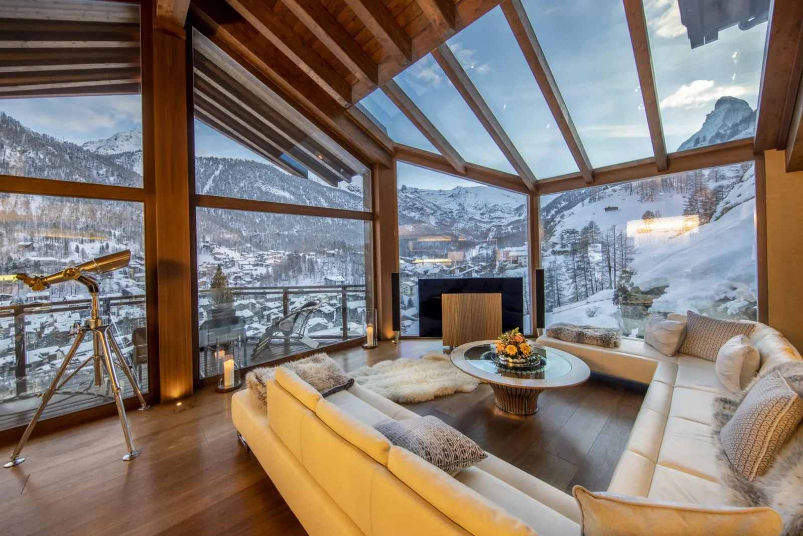 Chalet cu 5 dormitoare în Alpii Elvețieni, fotografia 10