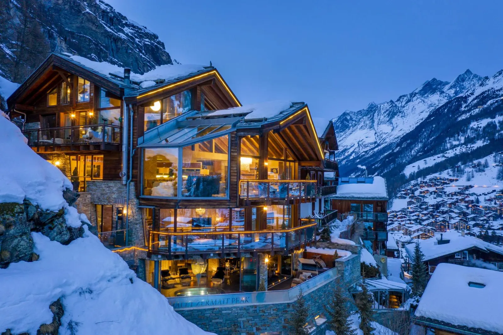 Chalet cu 5 dormitoare în Alpii Elvețieni, fotografia 3