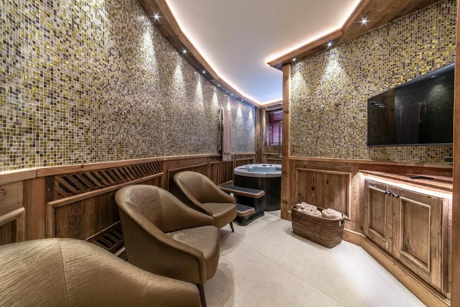 Chalet cu 5 dormitoare și jacuzzi, până la 12 persoane, fotografia 2