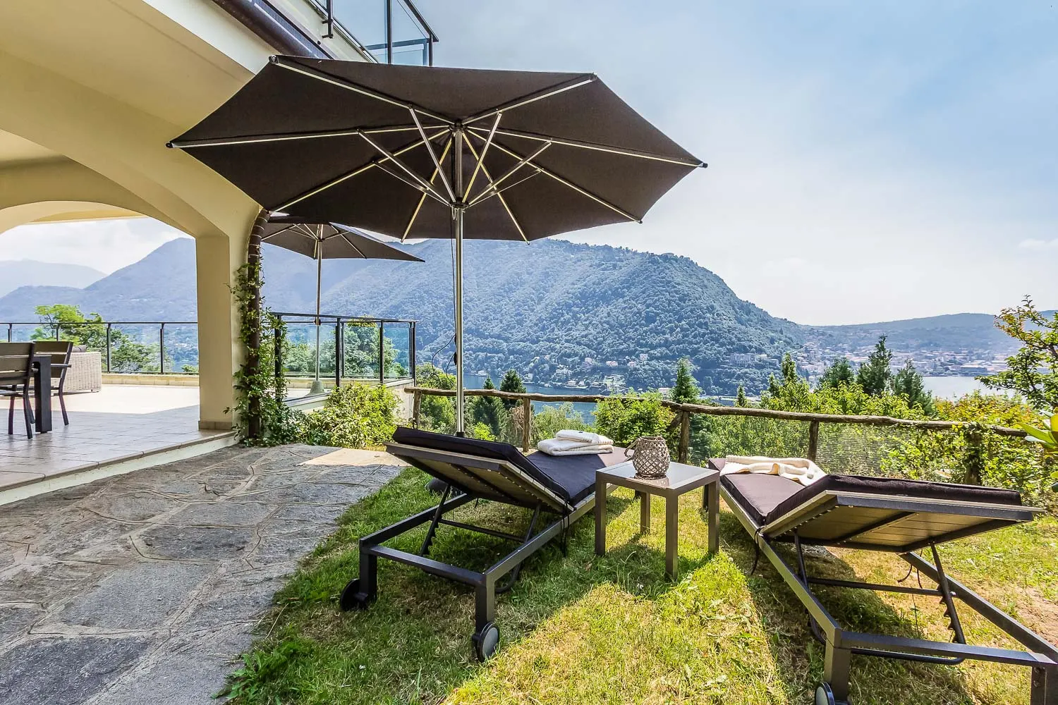 Vilă cu 4 dormitoare și piscină încălzită, Como, Lombardia, fotografia 4