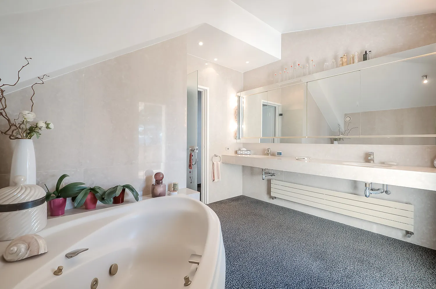 Vilă cu 5 dormitoare și piscină încălzită, Mougins, Alpes-Maritimes, fotografia 17