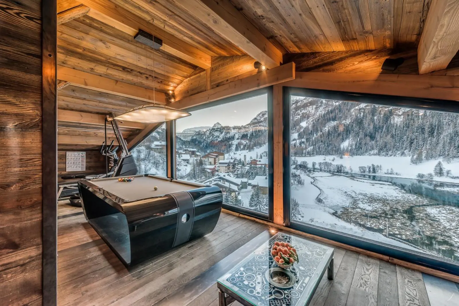 Chalet cu 7 dormitoare și piscină încălzită, capacitate 16 persoane, fotografia 3