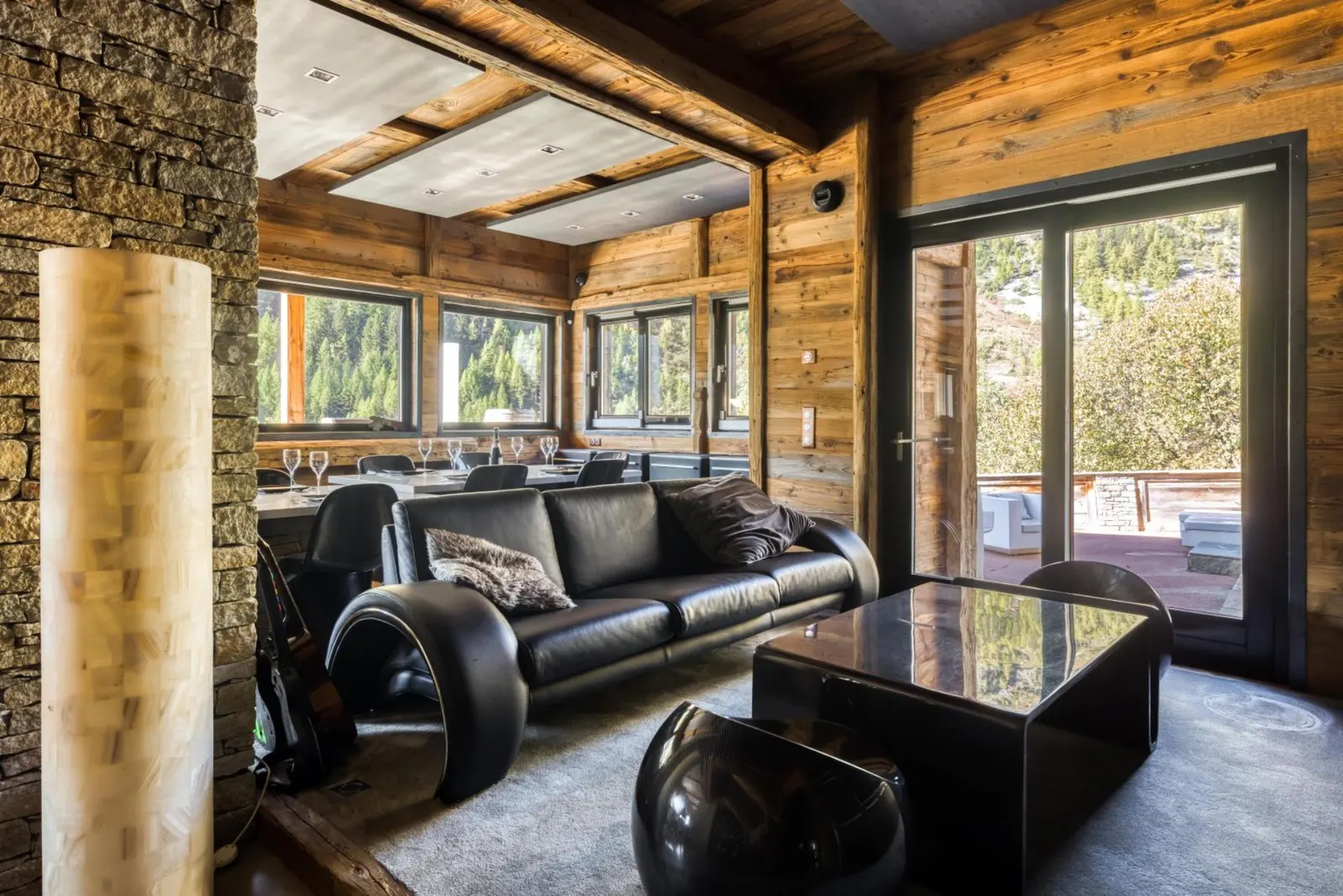 Chalet cu 7 dormitoare și piscină încălzită, capacitate 16 persoane, fotografia 4