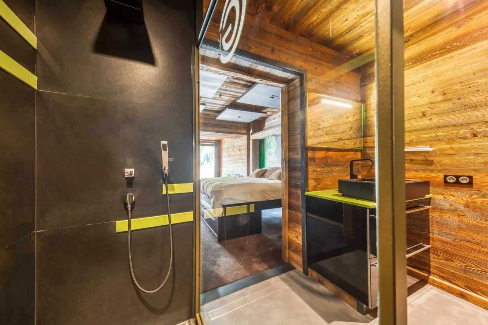 Chalet cu 7 dormitoare și piscină încălzită, capacitate 16 persoane, fotografia 21