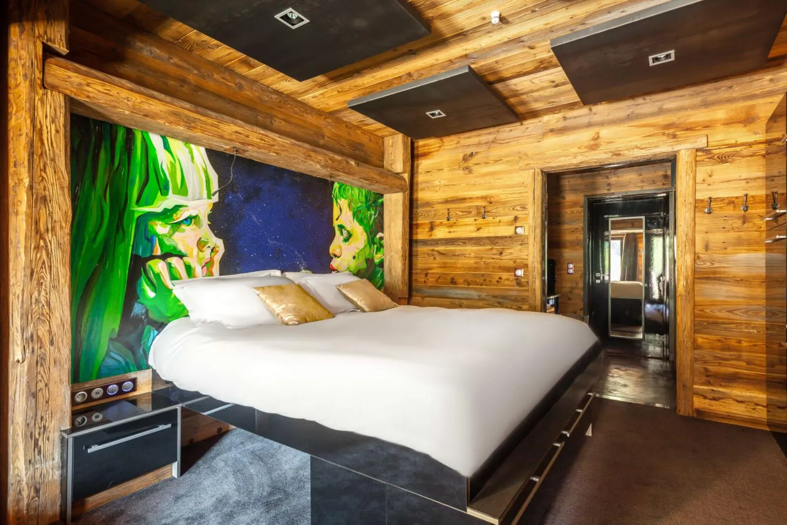 Chalet cu 7 dormitoare și piscină încălzită, capacitate 16 persoane, fotografia 12