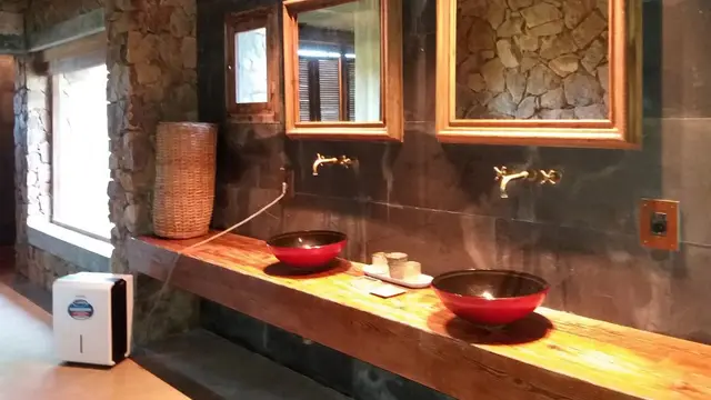 7 nopți la 20-Bed Villa with Heated pool, Santa Mónica, fotografia 8