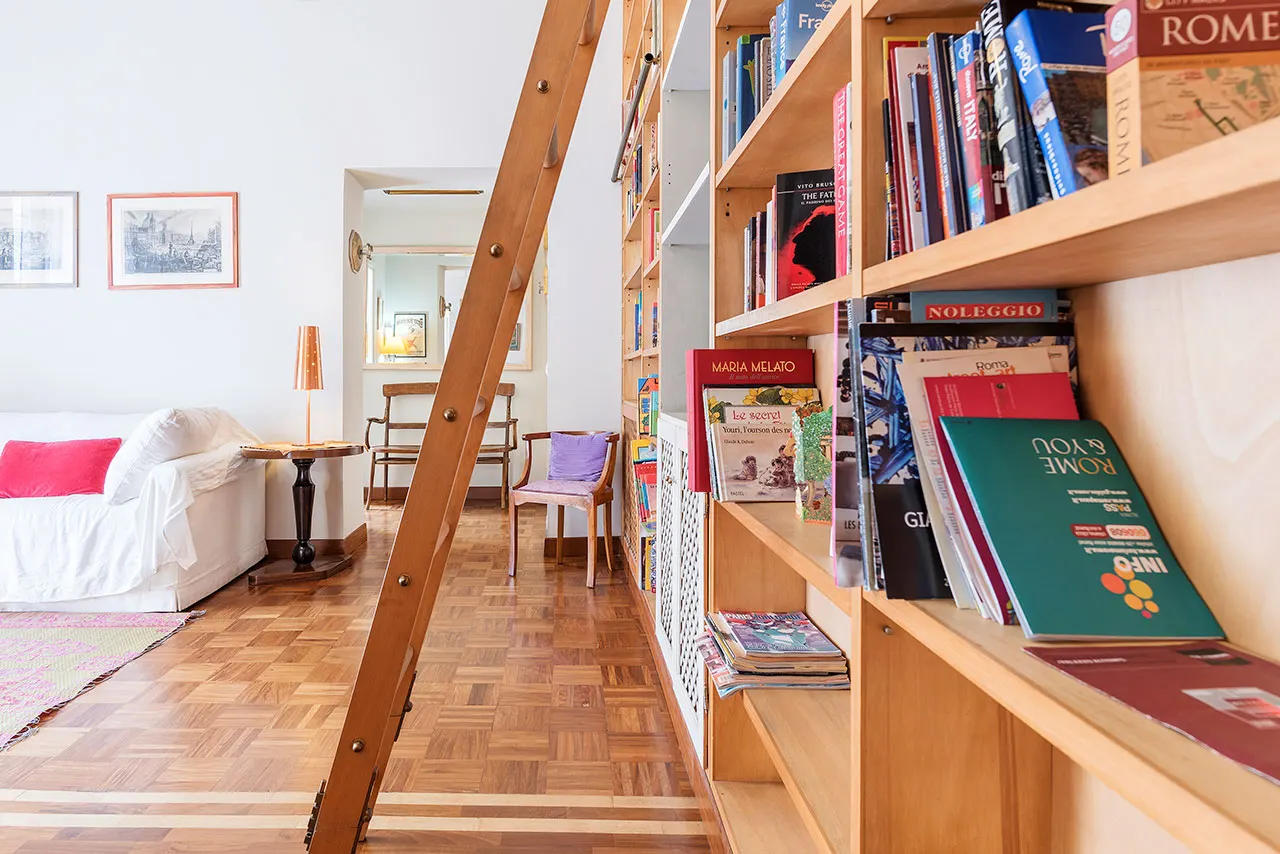 2-Bed Apartment with Spa, Rome, photo 19