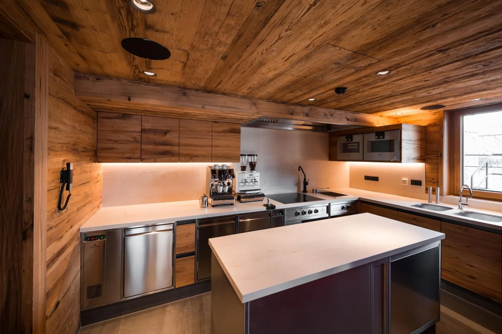 4-Bed Chalet with Heated pool, Lech, fotografia 9